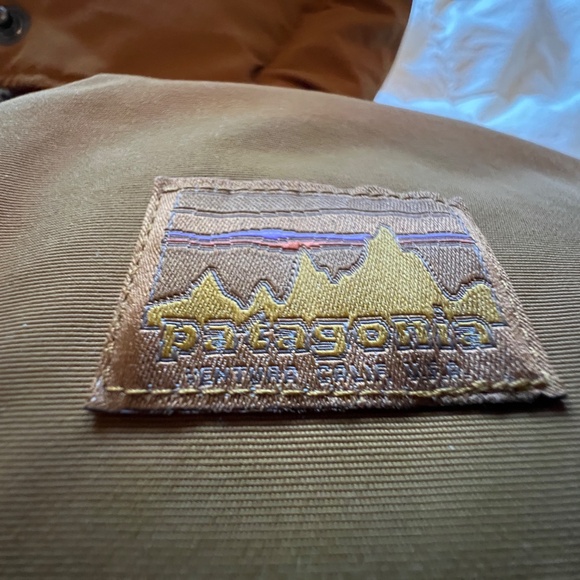 Patagonia Women's Downdrift Insulated Jacket - Picture 9 of 11